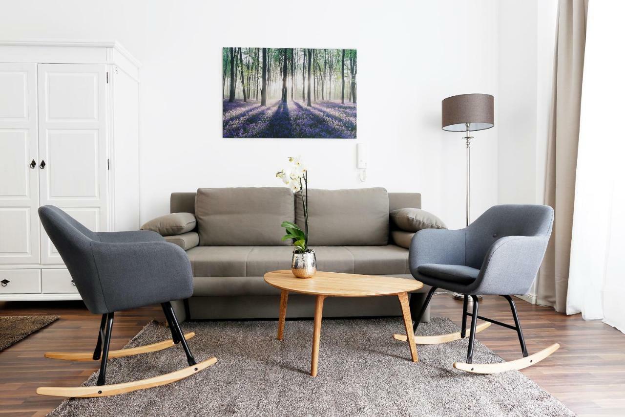 Droy By Rockchair Apartments L Superhost Status L 2 Bedroom Boxspringbeds Next To Center "Kurfuerstendamm" - Cozy Family & Business Flair Welcomes You! Берлин Екстериор снимка